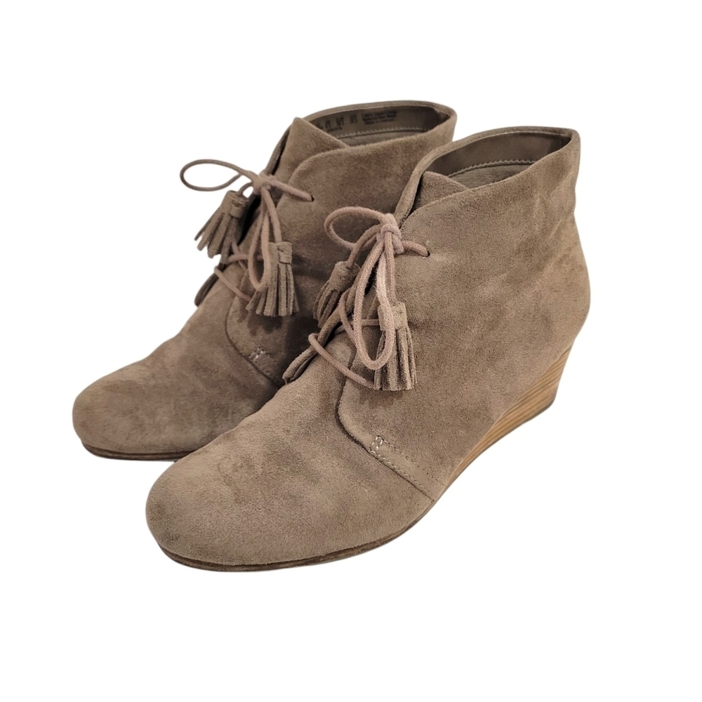 Dr. Scholl's Dakota Tan Faux Suede Tassel Wedge Booties